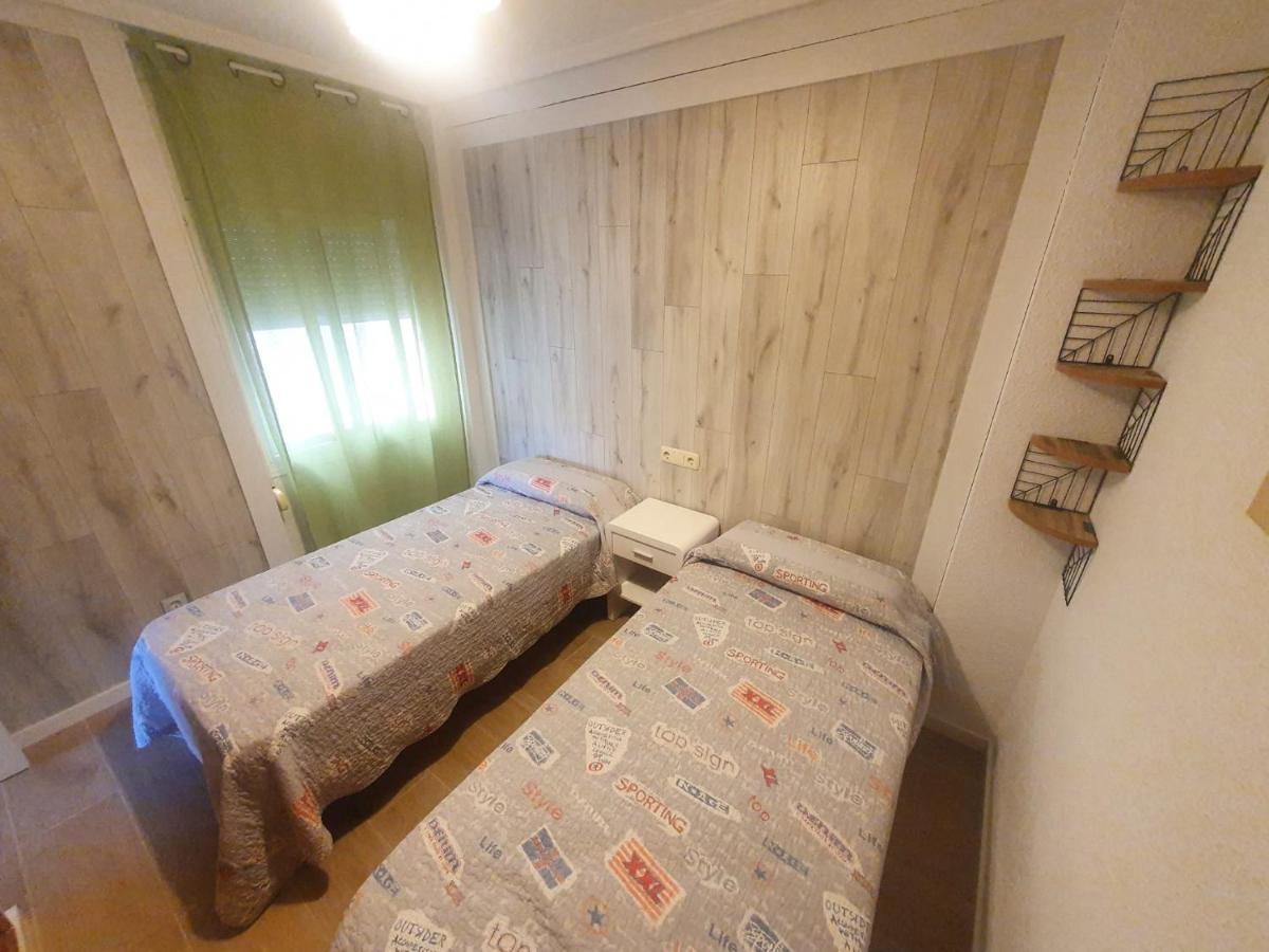 דירות Salou Apartamento Familiar / Piscina / Zona Tranquila מראה חיצוני תמונה